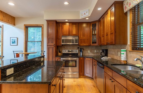Seven Devils Cabin | Hideaway Mountain - On Seven Devils, Grandfather Mountain Views