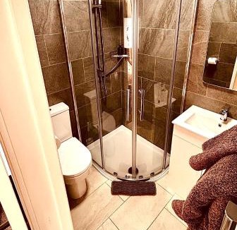 Waterhead Apartment | Hideaway Suite