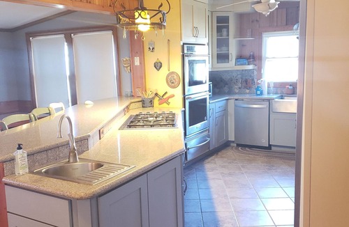 Lynn House | High Heaven 4 bed 3ba