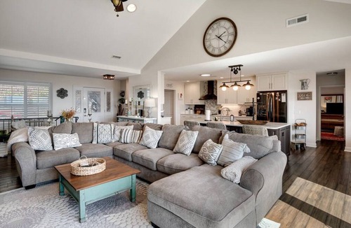 Sapphire House | High Heaven Mountain top dream