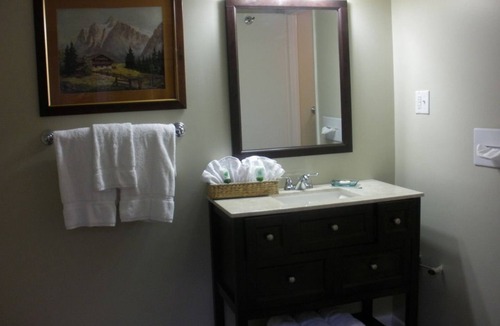 Roaring Gap Hotel | High Meadows Inn