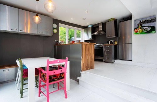 Hillrise House | Highgate High Notes, by Veeve