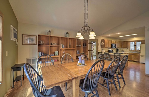 Beech Mountain Cabin | Hike, Bike, Unwind! Beech Mtn Stay w/Scenic Views