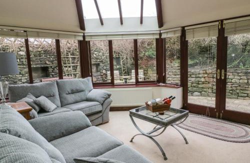 Carnforth House | Hill Bank
