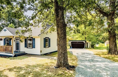 Hillsborough House | Hillsborough Bungalow