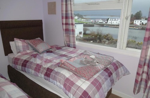 Kyleakin Bed & Breakfast | Hillside