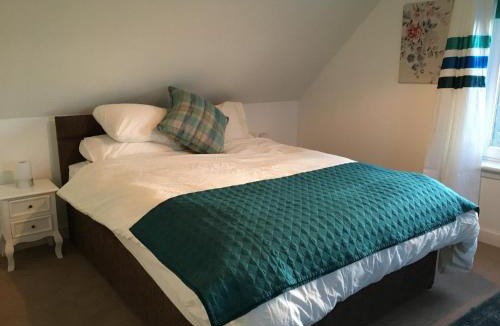 Kyleakin Bed & Breakfast | Hillside