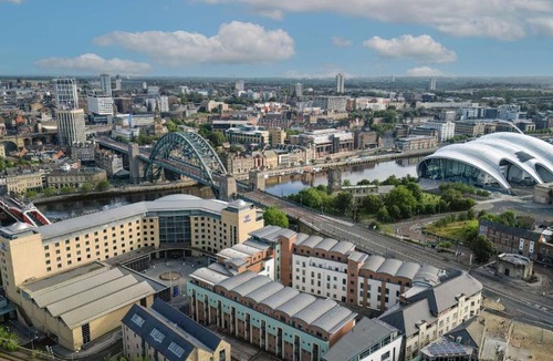 Newcastle-upon-Tyne Hotel | Hilton Newcastle Tyne Bridge