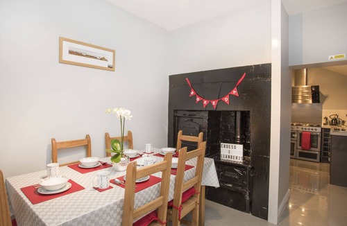 Llanberis House | Hirfron