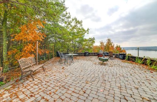 Waverly House | Historic Cabin with Panoramic Kentucky Lake Views