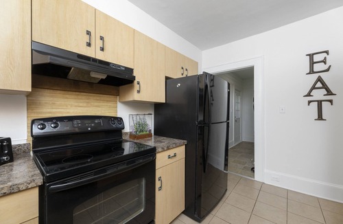 Cherry House | Historic Cherry Bungalow -Midtown less than 1 mile from City Center