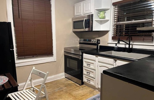 Wilmington Cottage | Historic Cottage in Charming Downtown Neighborhood