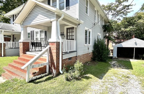 Sanford Apartment | Historic Downtown Haven