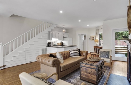 Wilmington Historic District House | Historic Downtown Wilmington Riverwalk
