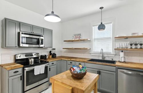 Elizabeth City House | Historic Elegance in the Heart of Elizabeth City home