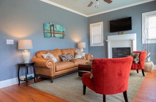 Burlington House | Historic & Elegant B-Town Bungalow