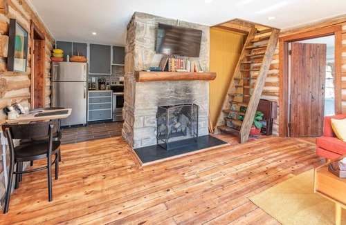 Gerton Cabin | Historic Glenna Cabin in the Florence Preserve