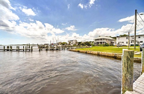 Swansboro Apartment | Historic Swansboro Studio with Intracoastal View!