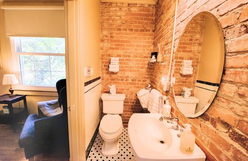 Tapoco Cabin | Historic Tapoco Lodge Resort