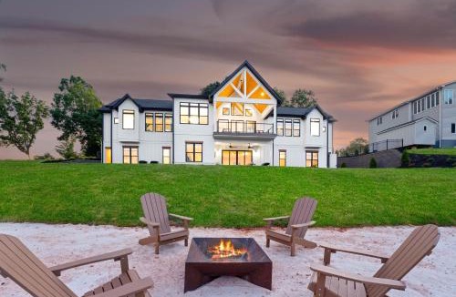 Mount Mourne House | Hogan Crest