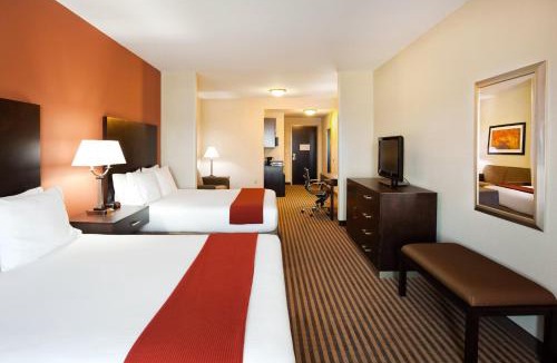 Matthews Hotel | Holiday Inn Express Charlotte Southeast - Matthews by IHG
