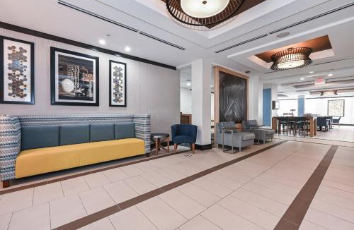 Matthews Hotel | Holiday Inn Express Charlotte Southeast - Matthews by IHG