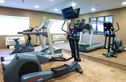 Devils Lake Hotel | Holiday Inn Express Devils Lake by IHG