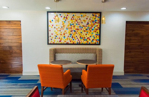 Kinston Hotel | Holiday Inn Express Hotel and Suites Kinston by IHG