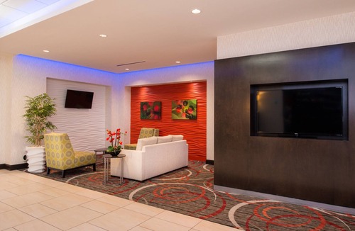 Monroe Hotel | Holiday Inn Express Hotel & Suites Monroe by IHG