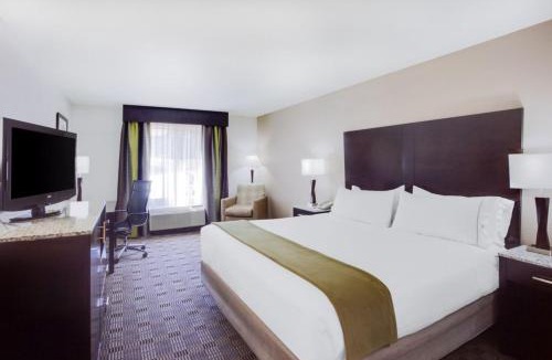 Mebane Hotel | Holiday Inn Express Hotel & Suites Mebane by IHG