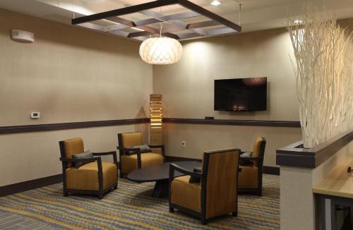 Goldsboro Hotel | Holiday Inn Express Hotel & Suites Goldsboro - Base Area by IHG