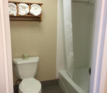 Kitty Hawk Hotel | Holiday Inn Express Kitty Hawk - Outer Banks by IHG