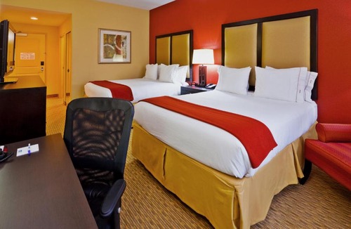 Pennington Bend Hotel | Holiday Inn Express Nashville-Opryland by IHG