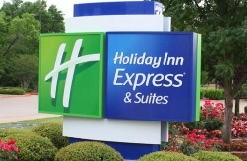 Rocky Mount Hotel | Holiday Inn Express - Rocky Mount - Sports Center by IHG