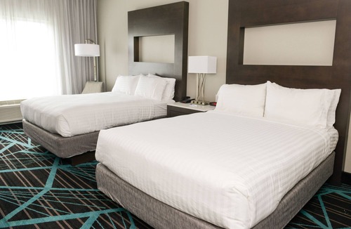 Toddville Road Hotel | Holiday Inn Express & Suites Charlotte Airport by IHG