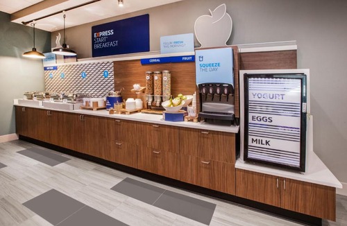 Grovetown Hotel | Holiday Inn Express & Suites Augusta W - Grovetown by IHG