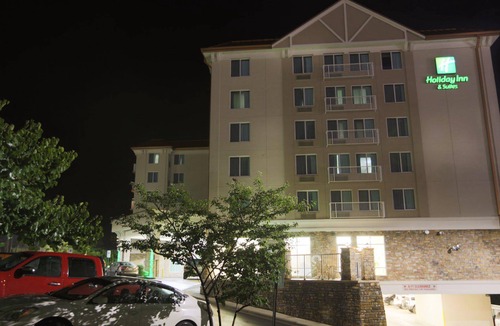 Asheville Hotel | Holiday Inn Express & Suites Asheville Downtown, an Ihg Hotel