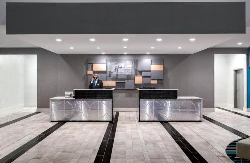 Toddville Road Hotel | Holiday Inn Express & Suites - Charlotte Airport by IHG