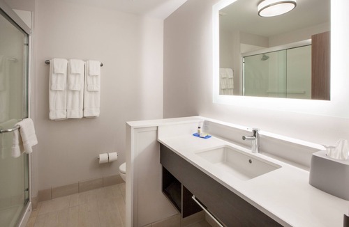 Clemmons Hotel | Holiday Inn Express & Suites Winston Salem Sw Clemmons by IHG