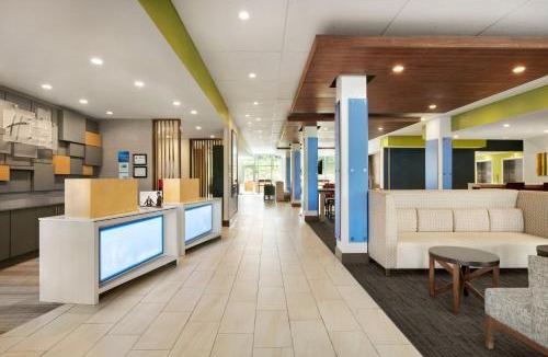 Salisbury Hotel | Holiday Inn Express & Suites Salisbury by IHG