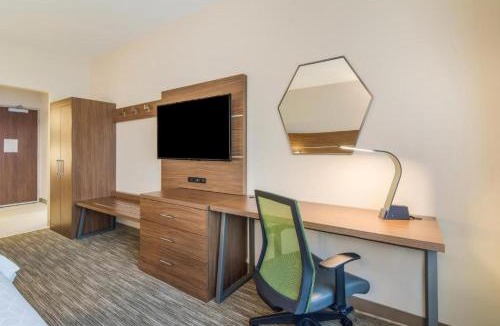 Asheboro Hotel | Holiday Inn Express & Suites - Asheboro by IHG