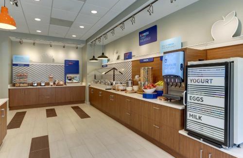 Clemmons Hotel | Holiday Inn Express & Suites - Winston - Salem SW - Clemmons by IHG