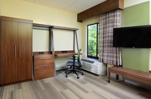Durham Hotel | Holiday Inn Express & Suites Raleigh Durham Airport at RTP by IHG