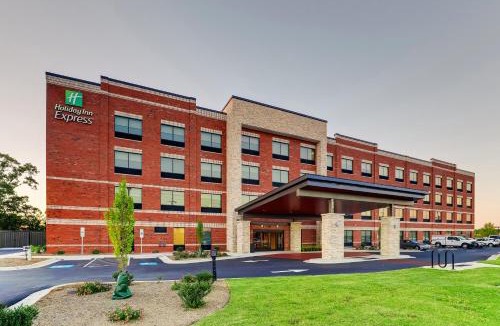 Holly Springs Hotel | Holiday Inn Express Holly Springs - Raleigh Area by IHG