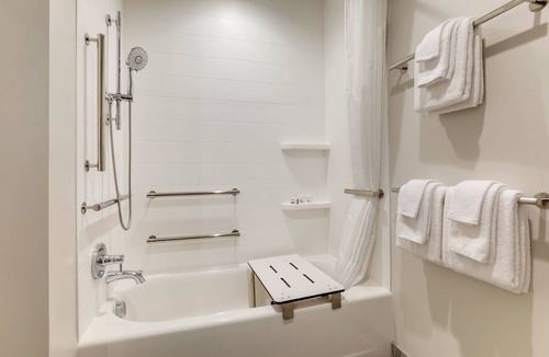 Holly Springs Hotel | Holiday Inn Express Holly Springs Raleigh Area by IHG