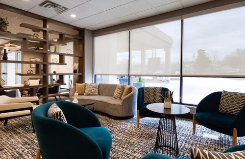 Donelson Hotel | Holiday Inn Nashville Airport by IHG