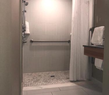 Glenwood South Hotel | Holiday Inn Raleigh Downtown by IHG