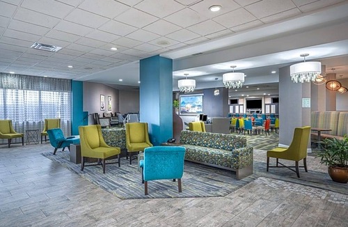 Huntsville Hotel | Holiday Inn Research Park, an IHG Hotel