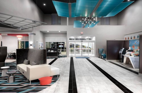 Toddville Road Hotel | Holiday Inn Express & Suites Charlotte Airport, an IHG Hotel