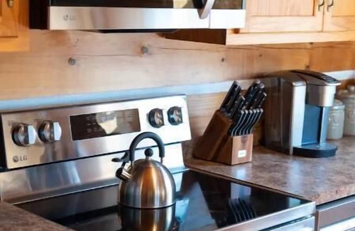 Banner Elk Cabin | Holiday & Ski Vacation in the Blue Ridge Mountains-Cozy Cabin with Amazing Views